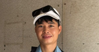Người phá mái tôn trong vụ cháy ở Hà Nội: 'Chỉ nghĩ phải thật bình tĩnh để cứu người'