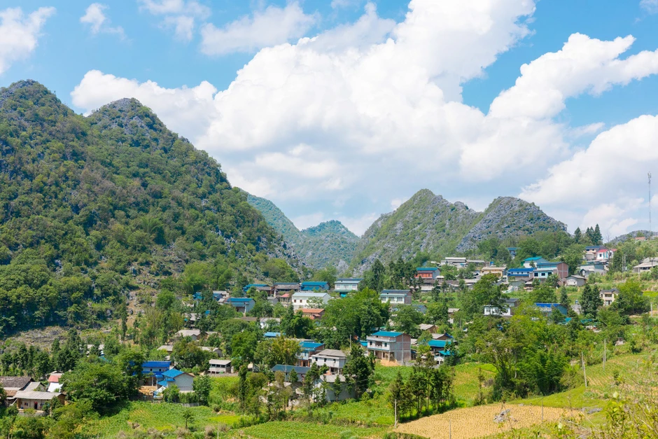 Người thổi khèn giữa núi cao và hành trình thay đổi bản làng người Mông Người thổi khèn giữa núi cao và hành trình thay đổi bản làng người Mông
