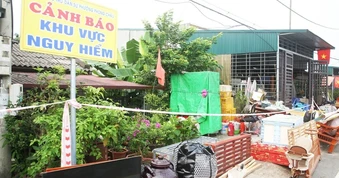 Nhà dân sụt lún nửa mét sau một đêm, Phú Thọ lên phương án khẩn cấp