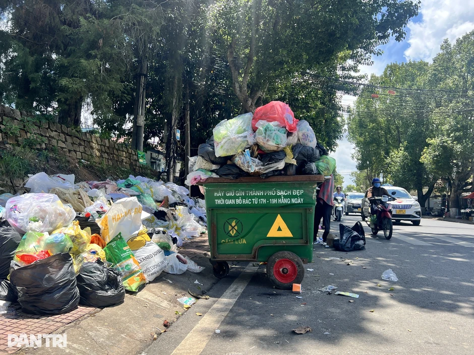 Nhà máy ngưng nhận rác, đường phố Đà Lạt ô nhiễm Nhà máy ngưng nhận rác, đường phố Đà Lạt ô nhiễm