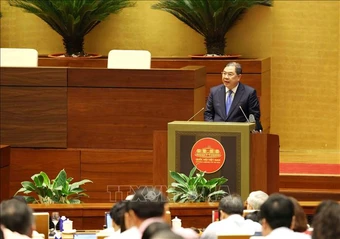 Nhà nước điều tiết, kiểm soát và quyết định giá đất