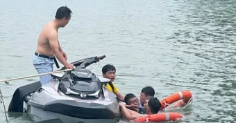 Nhân chứng cứu vận động viên flyboard gặp nạn ở Ninh Bình trong tình huống nguy hiểm