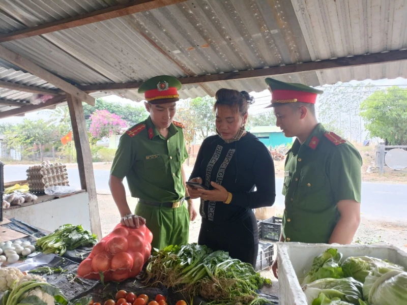 Nhiều chuyển biến tích cực trong xây dựng xã, phường không ma túy ở Đắk Lắk Nhiều chuyển biến tích cực trong xây dựng xã, phường không ma túy ở Đắk Lắk