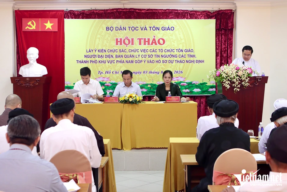 Nhiều kiến nghị hoàn thiện quy định về hoạt động tôn giáo trên không gian mạng Nhiều kiến nghị hoàn thiện quy định về hoạt động tôn giáo trên không gian mạng