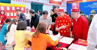 Nhiều tỉnh đã có hơn 99% cử tri đi bỏ phiếu bầu đại biểu Quốc hội và đại biểu HĐND các cấp