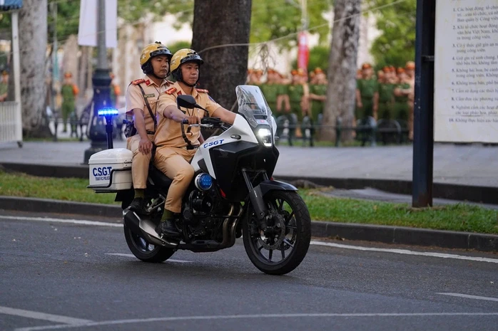 Nhiều tuyến đường trung tâm TPHCM bị cấm, hạn chế lưu thông đến ngày 22-3 Nhiều tuyến đường trung tâm TPHCM bị cấm, hạn chế lưu thông đến ngày 22-3