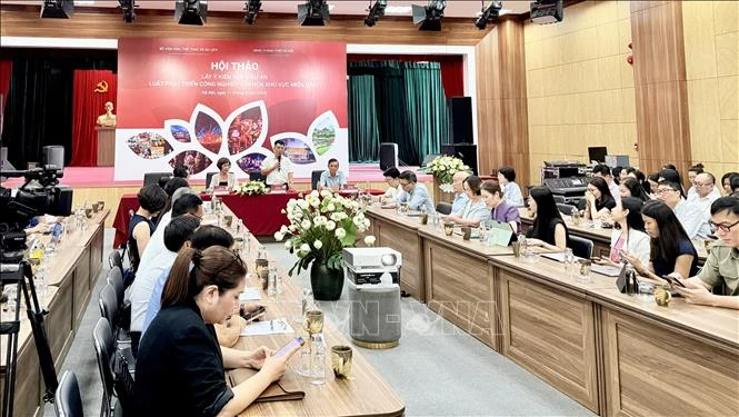 Nhiều ý kiến thiết thực đóng góp vào dự án Luật Phát triển Công nghiệp văn hóa Nhiều ý kiến thiết thực đóng góp vào dự án Luật Phát triển Công nghiệp văn hóa