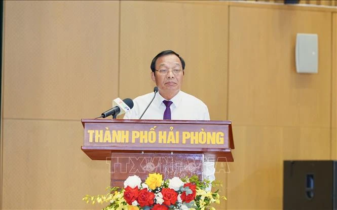 Nhìn thẳng vào tồn tại để tạo đà phát triển