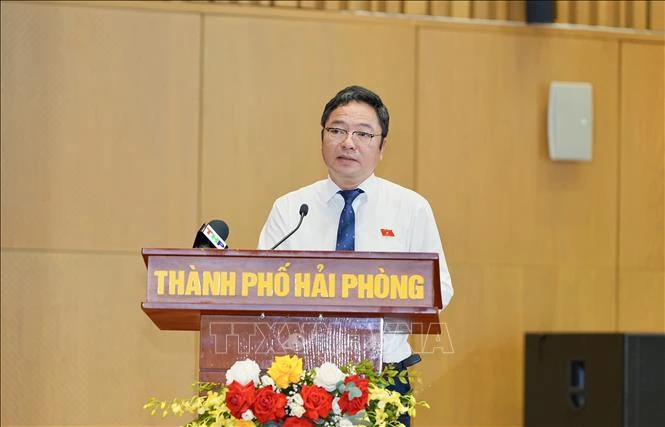 Nhìn thẳng vào tồn tại để tạo đà phát triển