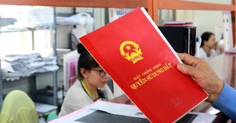 Nhóm người lạ chào mời làm sổ đỏ đất quy hoạch, đòi 30% tiền bồi thường
