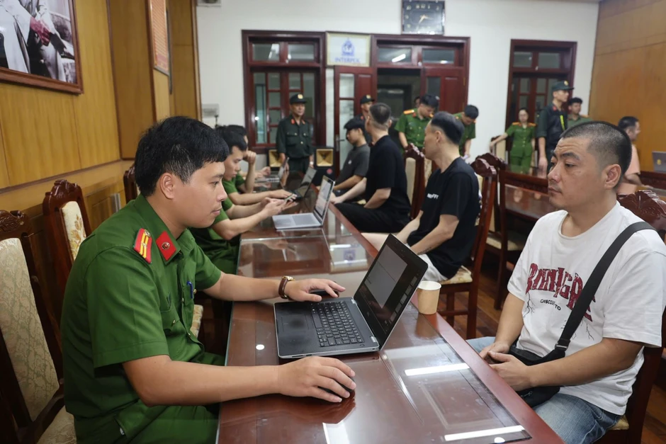 Nhóm truy nã đỏ Interpol lừa 327 tỷ đồng sa lưới khi ẩn náu ở Bắc Ninh