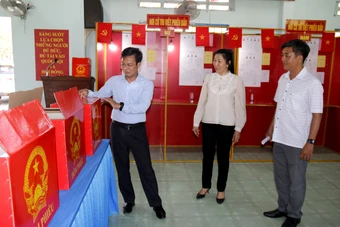 Những ai được lựa chọn tham gia các tổ&nbsp;bầu cử