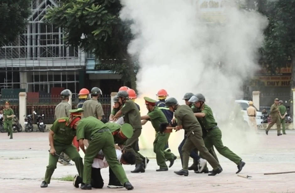 Những cánh tay nối dài góp phần quan trọng bảo vệ bình yên xứ Lạng Những cánh tay nối dài góp phần quan trọng bảo vệ bình yên xứ Lạng