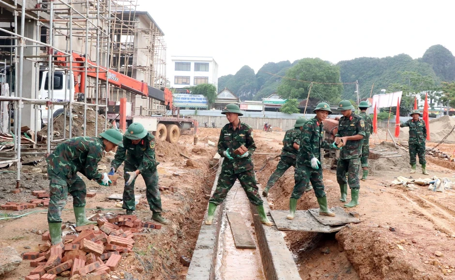 Những 'đội quân đặc biệt' dựng trường giữa núi rừng Nghệ An