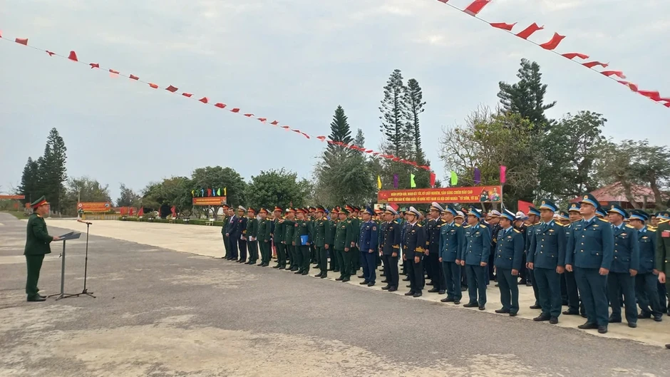 Những lá phiếu đầu tiên của Hải Phòng từ đặc khu Bạch Long Vĩ Những lá phiếu đầu tiên của Hải Phòng từ đặc khu Bạch Long Vĩ
