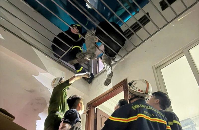 Những “mũi phản ứng nhanh” luôn trong trạng thái cứu người, dập lửa Những “mũi phản ứng nhanh” luôn trong trạng thái cứu người, dập lửa