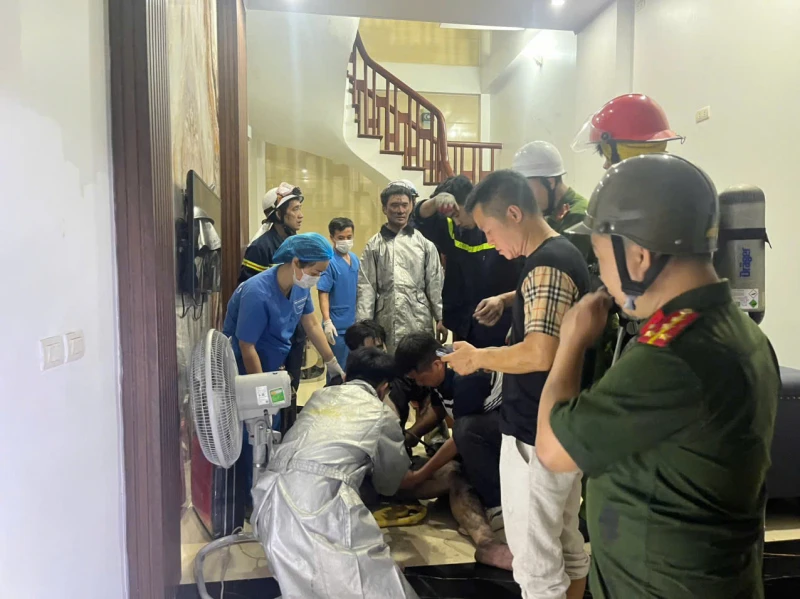 Những “mũi phản ứng nhanh” luôn trong trạng thái cứu người, dập lửa Những “mũi phản ứng nhanh” luôn trong trạng thái cứu người, dập lửa