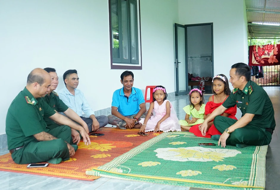 Những người con gốc Campuchia viết tiếp câu chuyện đẹp trên quê hương Việt Nam Những người con gốc Campuchia viết tiếp câu chuyện đẹp trên quê hương Việt Nam