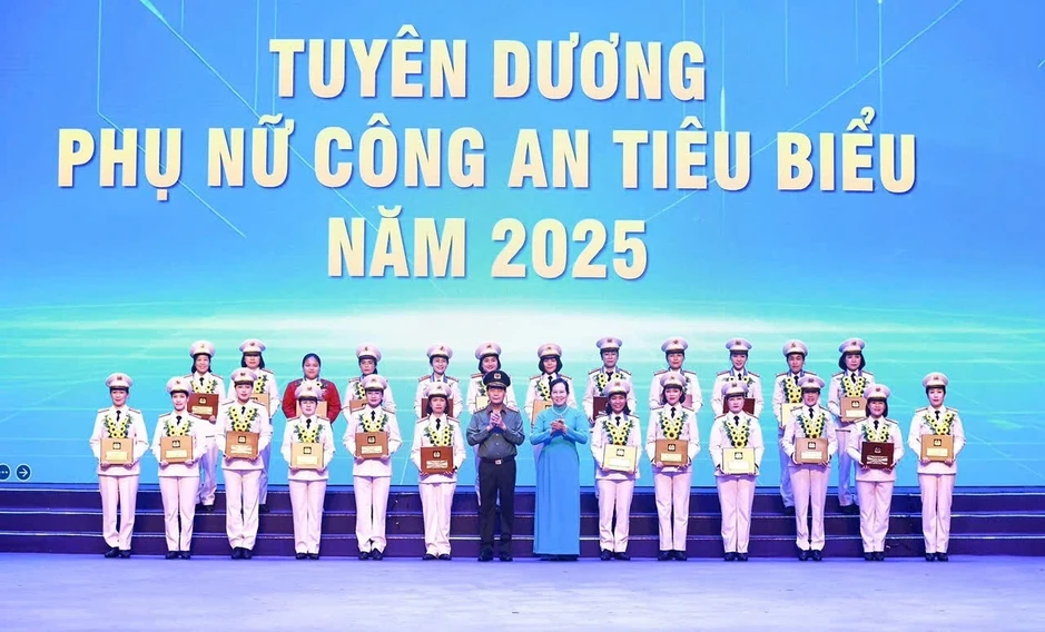 Những nữ công an cơ sở giữ bình yên từ nơi gần dân nhất