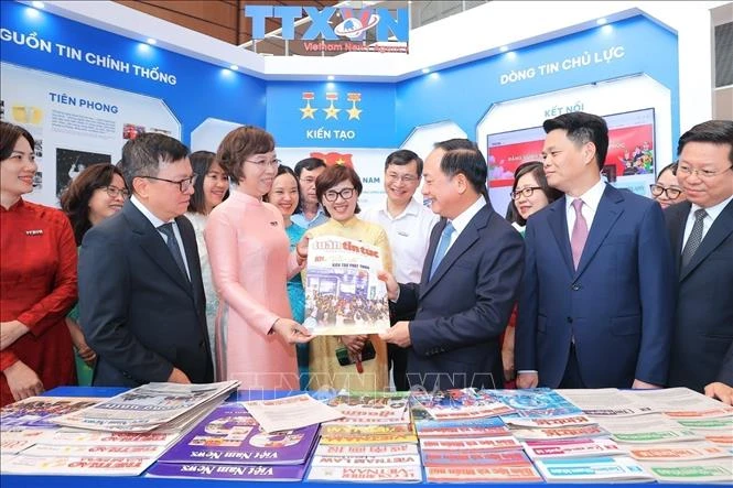 Niềm tin - Nền tảng của đồng thuận xã hội Niềm tin - Nền tảng của đồng thuận xã hội