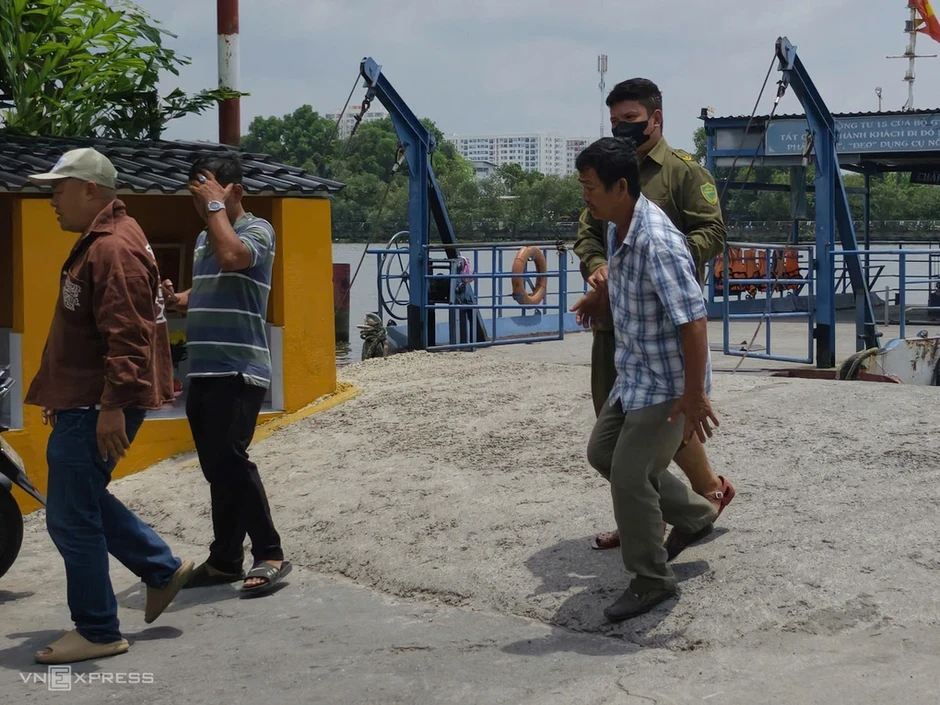 Nổ ghe trên sông Sài Gòn, một người chết Nổ ghe trên sông Sài Gòn, một người chết