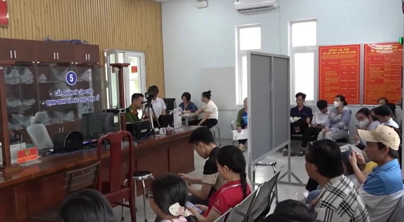 Nỗ lực xuyên lễ hoàn thiện định danh điện tử cho học sinh