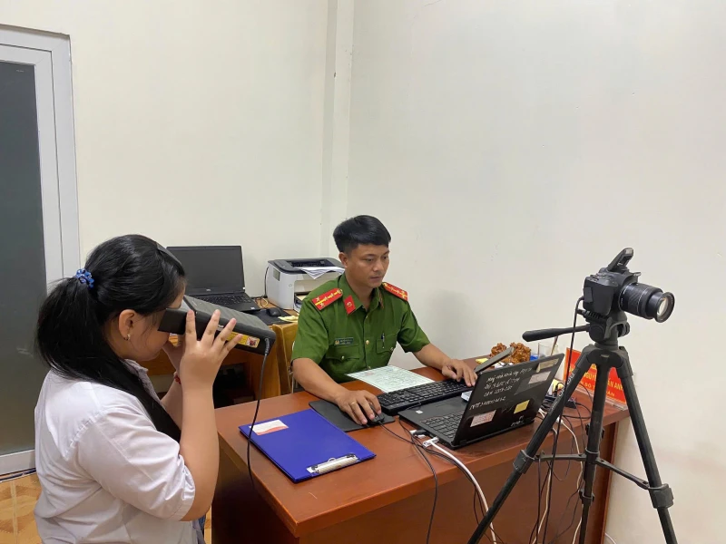 Nỗ lực xuyên lễ hoàn thiện định danh điện tử cho học sinh