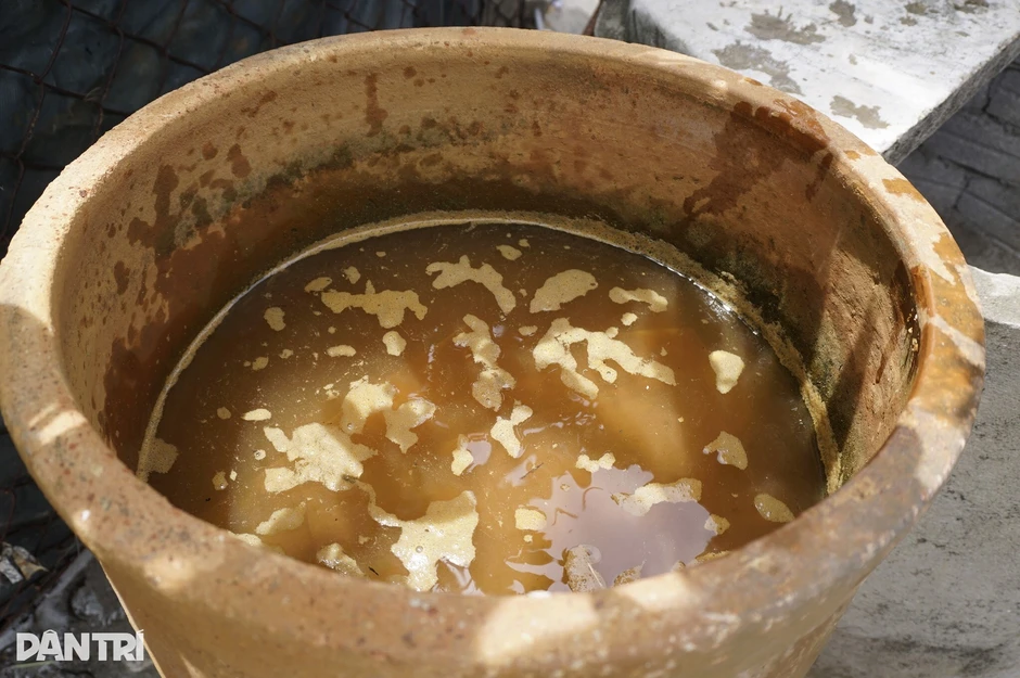 Nơi người dân "mua chỉ vàng dễ hơn mua can nước sạch" Nơi người dân "mua chỉ vàng dễ hơn mua can nước sạch"