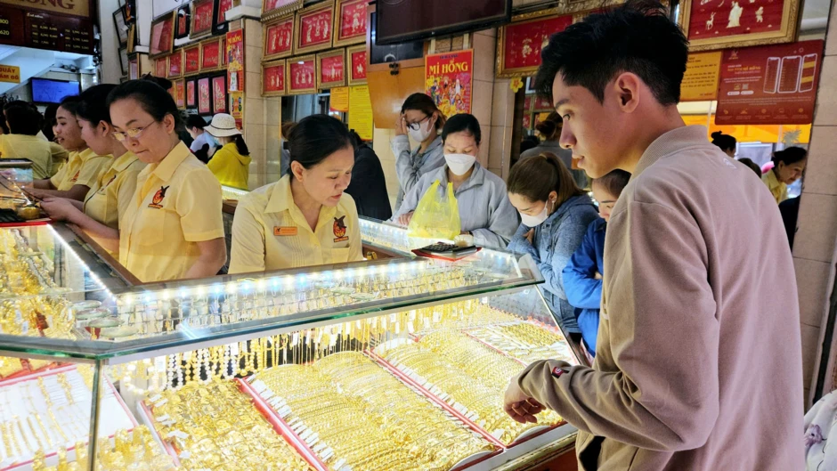 Nóng: Chính phủ thông báo về quy định thu thuế khi mua bán vàng miếng từ ngày 1/7 Nóng: Chính phủ thông báo về quy định thu thuế khi mua bán vàng miếng từ ngày 1/7