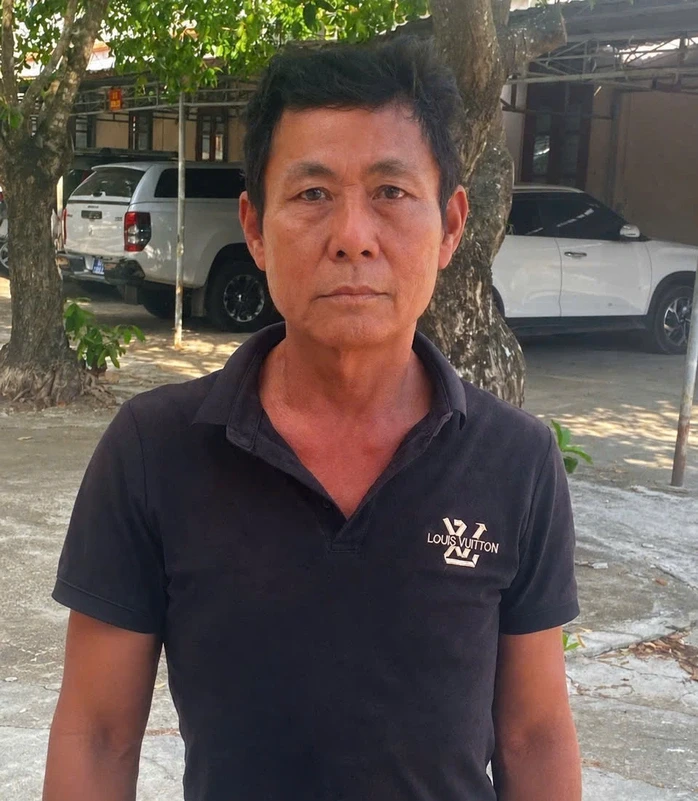 NÓNG: Tạm giữ tài xế xe khách gây tai nạn khiến 6 người thương vong NÓNG: Tạm giữ tài xế xe khách gây tai nạn khiến 6 người thương vong