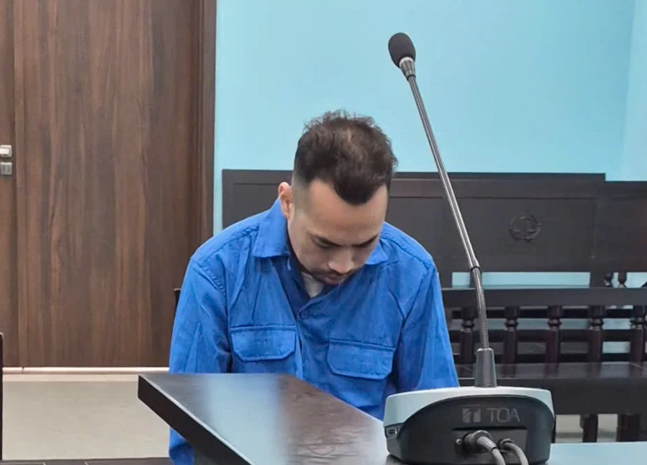 Nữ giám đốc ở Hà Nội bị nhóm người ép lên xe ô tô, đưa đi mất dạng Nữ giám đốc ở Hà Nội bị nhóm người ép lên xe ô tô, đưa đi mất dạng