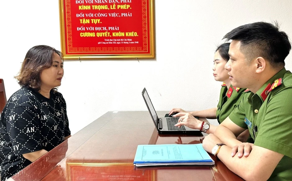 Nữ giám đốc và 8 người bị khởi tố vì làm giả hồ sơ thí nghiệm, mua bán hóa đơn Nữ giám đốc và 8 người bị khởi tố vì làm giả hồ sơ thí nghiệm, mua bán hóa đơn