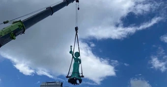 Nữ thần Khai phóng bị tháo dỡ tại Khu đô thị E . City Tân Đức gây tranh cãi