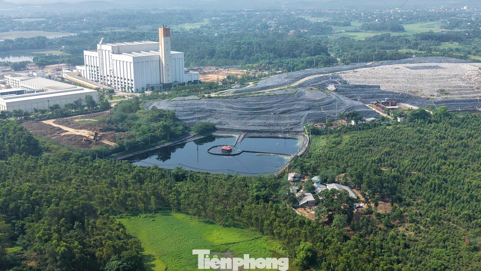 'Núi rác' lớn nhất Hà Nội trước đề xuất làm công viên cây xanh hiện đại