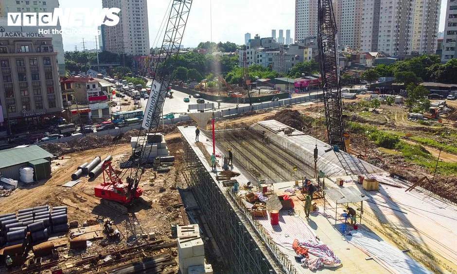 Nút giao 786 tỷ đồng ở Hà Nội đúc phiến dầm đầu tiên sau nhiều năm đình trệ Nút giao 786 tỷ đồng ở Hà Nội đúc phiến dầm đầu tiên sau nhiều năm đình trệ