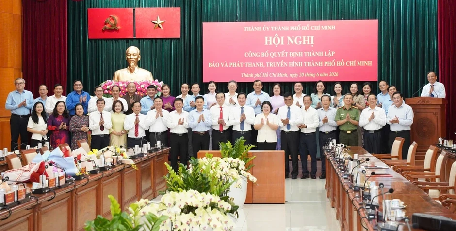 Ông Lê Quốc Phong: Báo và Phát thanh - Truyền hình TP.HCM tạo ra tổ hợp truyền thông đa phương tiện Ông Lê Quốc Phong: Báo và Phát thanh - Truyền hình TP.HCM tạo ra tổ hợp truyền thông đa phương tiện