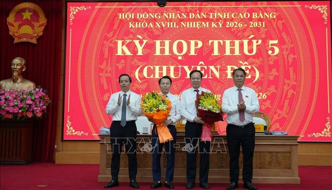 Ông Lương Tuấn Hùng được bầu làm Phó Chủ tịch UBND tỉnh Cao Bằng Ông Lương Tuấn Hùng được bầu làm Phó Chủ tịch UBND tỉnh Cao Bằng