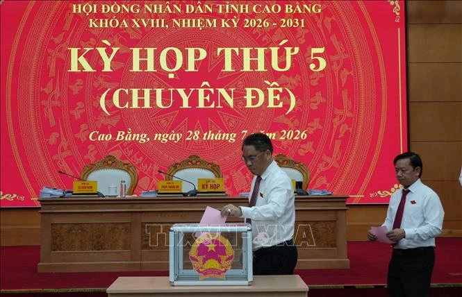 Ông Lương Tuấn Hùng được bầu làm Phó Chủ tịch UBND tỉnh Cao Bằng Ông Lương Tuấn Hùng được bầu làm Phó Chủ tịch UBND tỉnh Cao Bằng