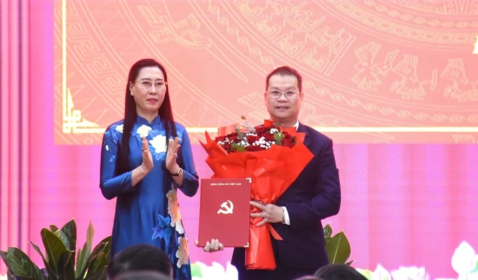 Ông Nguyễn Mạnh Hùng được chỉ định làm Phó Bí thư Thành ủy Đà Nẵng nhiệm kỳ 2025 - 2030 Ông Nguyễn Mạnh Hùng được chỉ định làm Phó Bí thư Thành ủy Đà Nẵng nhiệm kỳ 2025 - 2030