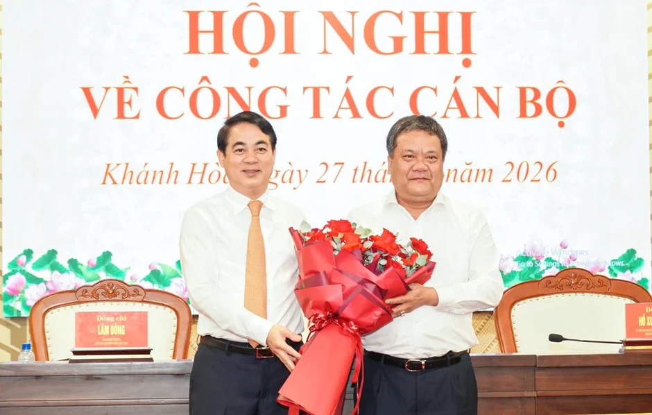 Ông Trần Phong được bầu giữ chức Bí thư Tỉnh ủy Khánh Hòa Ông Trần Phong được bầu giữ chức Bí thư Tỉnh ủy Khánh Hòa