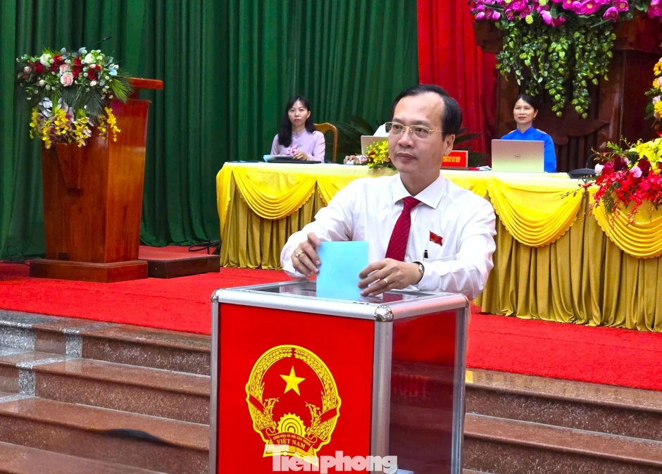 Ông Trần Trí Quang tái đắc cử Chủ tịch UBND tỉnh Vĩnh Long nhiệm kỳ 2026 - 2031 Ông Trần Trí Quang tái đắc cử Chủ tịch UBND tỉnh Vĩnh Long nhiệm kỳ 2026 - 2031