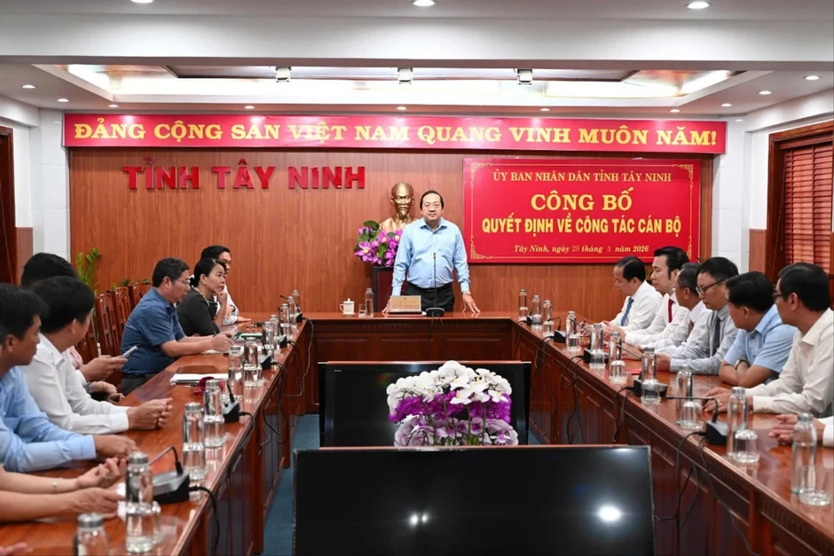 Ông Trương Tấn Sơn làm Giám đốc Sở Công Thương tỉnh Tây Ninh Ông Trương Tấn Sơn làm Giám đốc Sở Công Thương tỉnh Tây Ninh