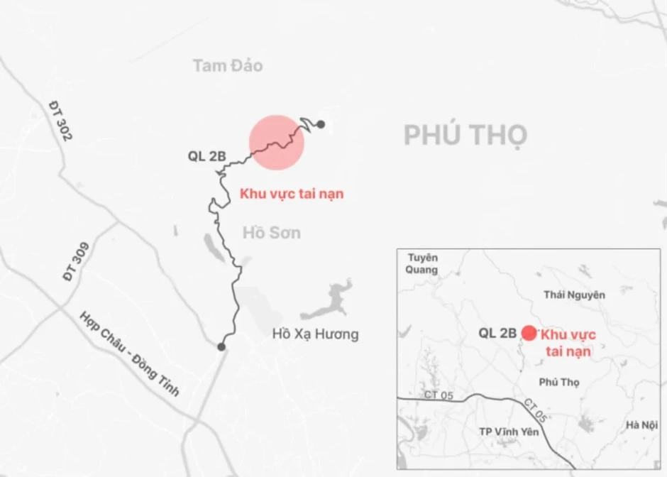 Ôtô chở 29 người rơi xuống vực ở Tam Đảo