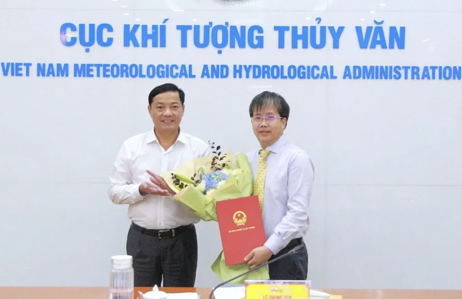 PGS.TS Mai Văn Khiêm được bổ nhiệm làm Phó Cục trưởng Khí tượng thủy văn PGS.TS Mai Văn Khiêm được bổ nhiệm làm Phó Cục trưởng Khí tượng thủy văn