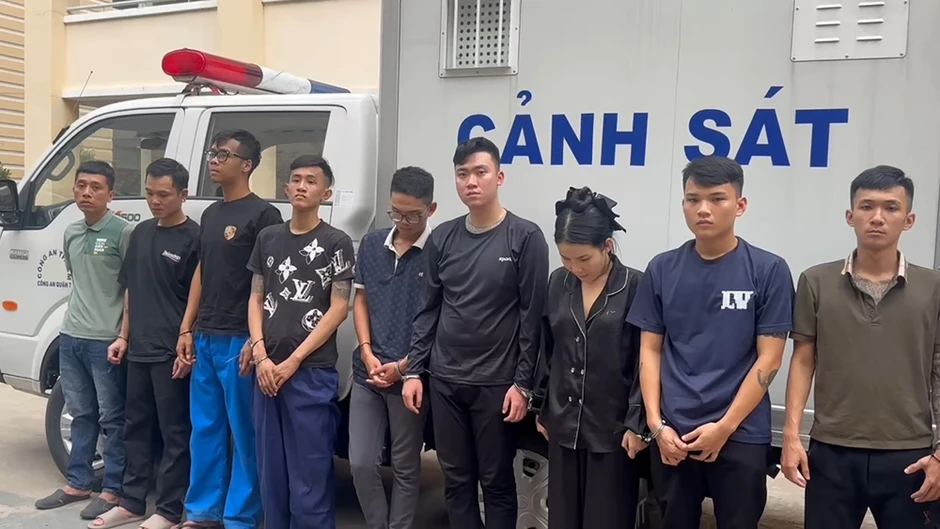 Phá đường dây ma túy 'đội lốt' Pod Chill từ Campuchia về TPHCM, bắt 30 người Phá đường dây ma túy 'đội lốt' Pod Chill từ Campuchia về TPHCM, bắt 30 người