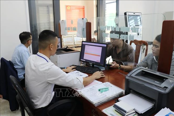 Phân cấp, bãi bỏ, đơn giản hóa hàng trăm thủ tục hành chính, điều kiện kinh doanh Phân cấp, bãi bỏ, đơn giản hóa hàng trăm thủ tục hành chính, điều kiện kinh doanh