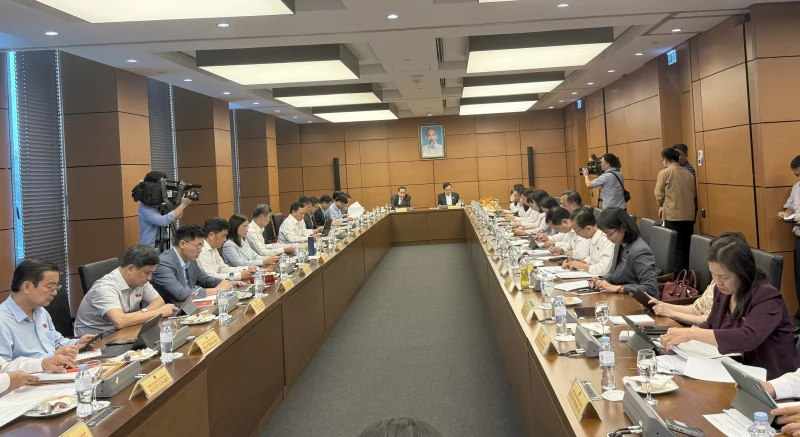 Phân cấp, phân quyền toàn diện, tối đa cho chính quyền Thủ đô Hà Nội Phân cấp, phân quyền toàn diện, tối đa cho chính quyền Thủ đô Hà Nội