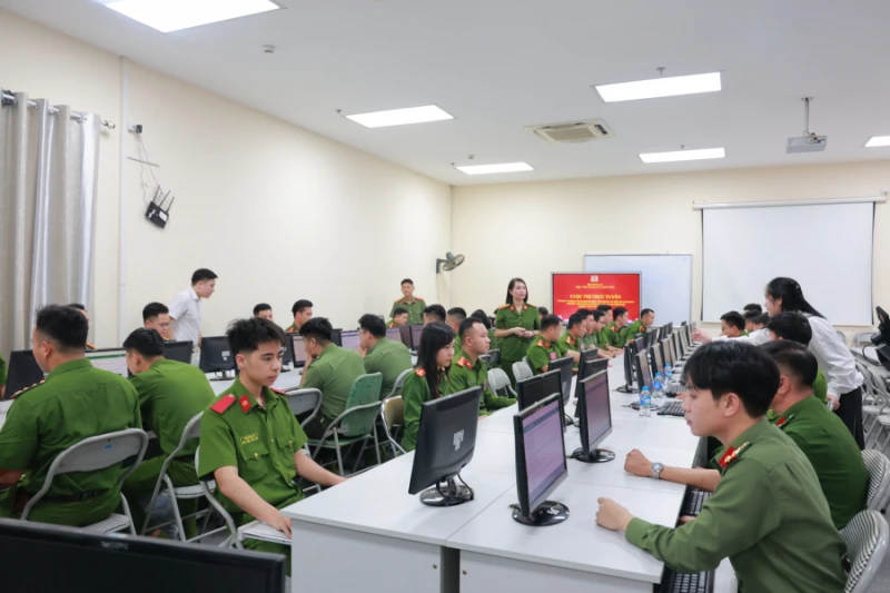 Phát động Cuộc thi trực tuyến tìm hiểu Nghị quyết Đại hội lần thứ XIV của Đảng Phát động Cuộc thi trực tuyến tìm hiểu Nghị quyết Đại hội lần thứ XIV của Đảng