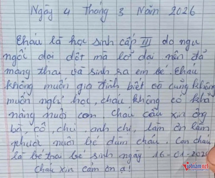 Phát hiện bé trai bị bỏ rơi và mẩu giấy tiết lộ thông tin bất ngờ về người mẹ Phát hiện bé trai bị bỏ rơi và mẩu giấy tiết lộ thông tin bất ngờ về người mẹ