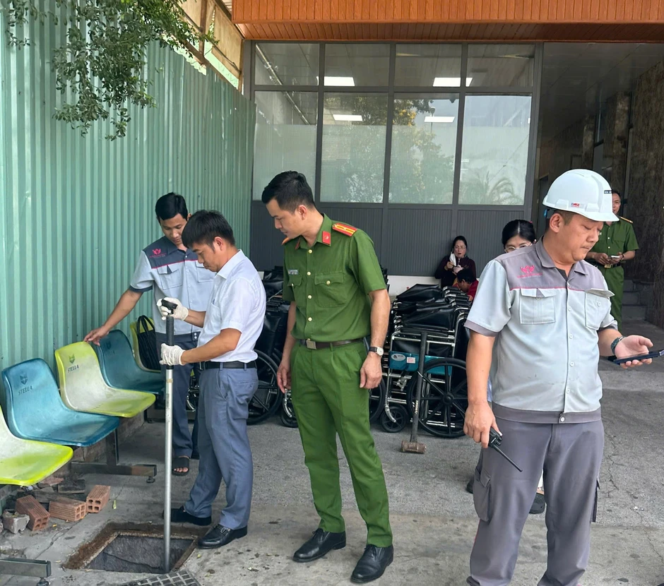 Phát hiện Bệnh viện S.I.S Cần Thơ xả nước thải ra khu đô thị Phát hiện Bệnh viện S.I.S Cần Thơ xả nước thải ra khu đô thị